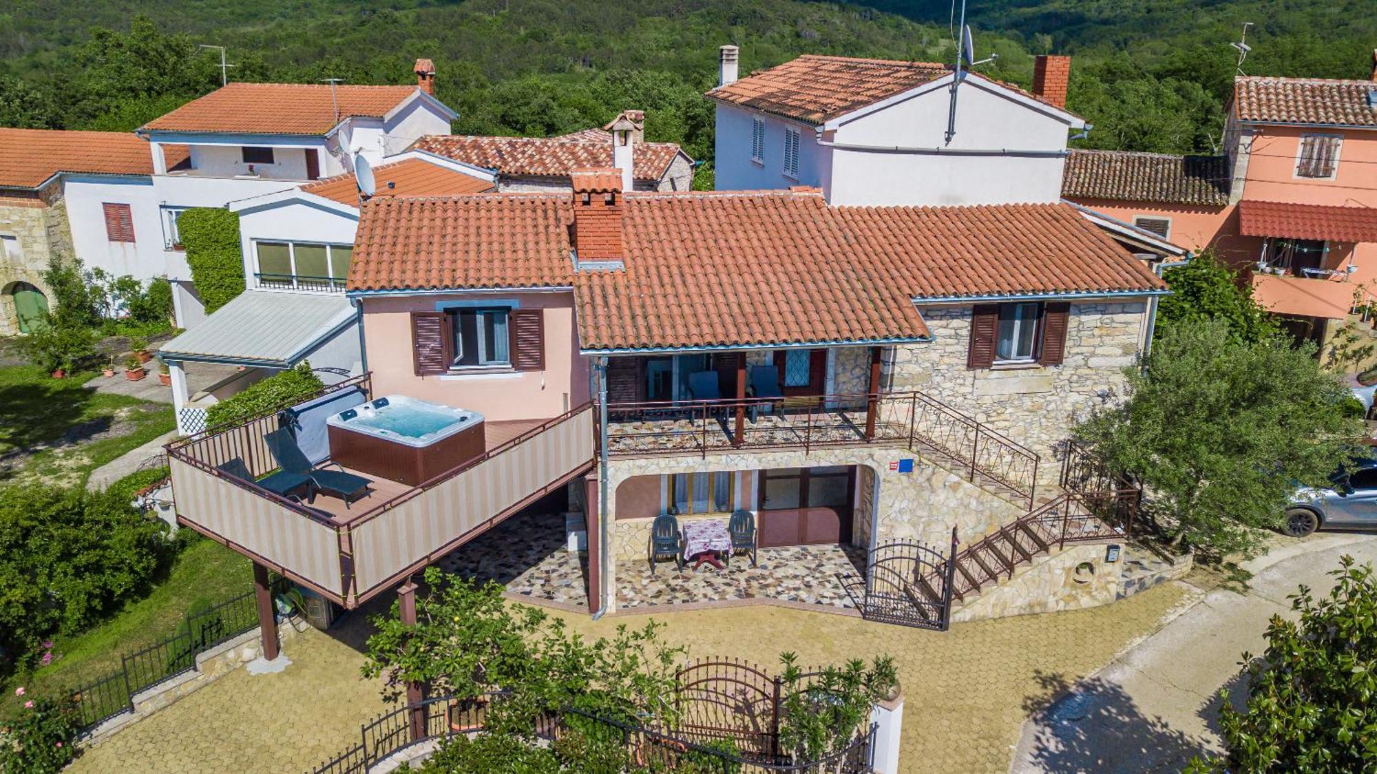 Villa Michelle Karojba Exterior foto